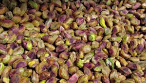 Whole kernels/ Natural Pistachio kernels
