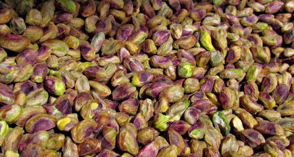 Whole kernels/ Natural Pistachio kernels