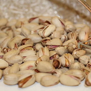 pistachio price CFR Shanghai bags packing by TT payment