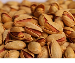 Unsalted shelled pistachio nuts